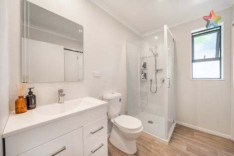 Photo of property in 394a Cambridge Terrace, Naenae, Lower Hutt, 5011