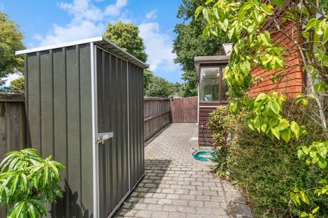 Photo of property in 2/9 Ludecke Place, Sockburn, Christchurch, 8042