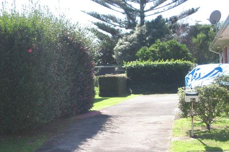 Photo of property in 2/6 Winspear Place, Manukau, Auckland, 2025