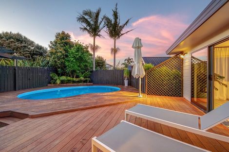 Photo of property in 47 Shuttleworth Place, Manly, Whangaparaoa, 0930