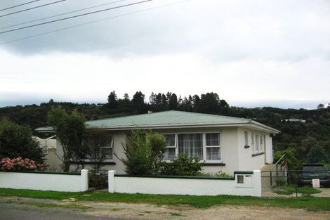 Photo of property in 103 Martin Road, Fairfield, Dunedin, 9018