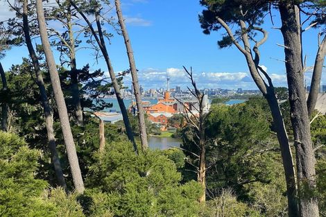 Photo of property in 28 Blundell Place, Chatswood, Auckland, 0626