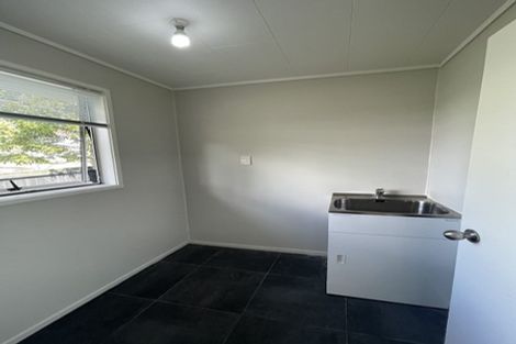 Photo of property in 9 Innismara Avenue, Wattle Downs, Auckland, 2103
