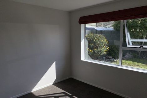 Photo of property in 292a Wainoni Road, Avondale, Christchurch, 8061
