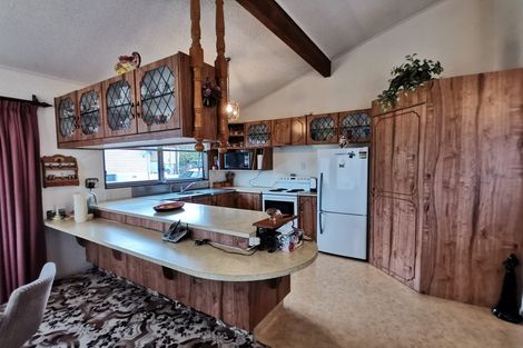 Photo of property in 15 Bickerstaffe Road, Maungaturoto, 0520