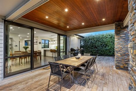 Photo of property in 15 Javelin Close, Gulf Harbour, Whangaparaoa, 0930