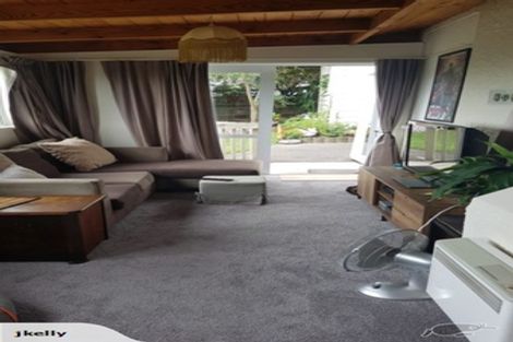 Photo of property in 22 Philson Terrace, Browns Bay, Auckland, 0630