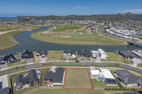 Photo of property in 11 Ngaroma Crescent, Whitianga, 3510