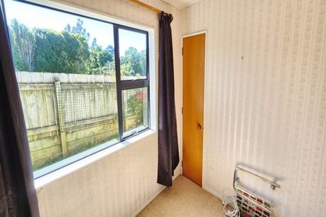 Photo of property in 11 Te Ngaere Place, Merrilands, New Plymouth, 4312