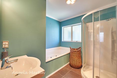 Photo of property in 96 Kelvin Grove Road, Kelvin Grove, Palmerston North, 4414