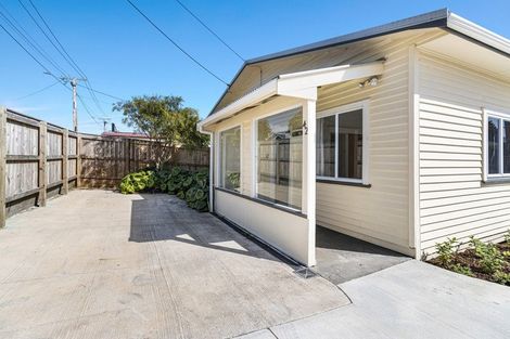 Photo of property in 42 Gaine Street, New Plymouth, 4310