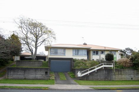 Photo of property in 26 Awanui Street, Merrilands, New Plymouth, 4312