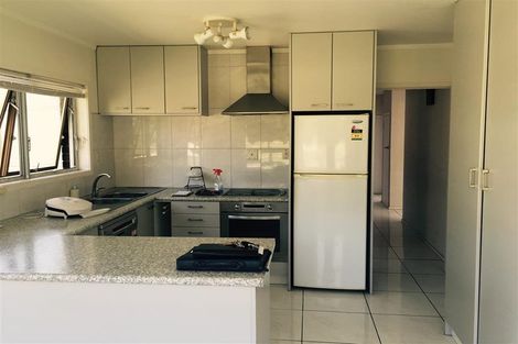 Photo of property in 1/240 Forrest Hill Road, Forrest Hill, Auckland, 0620