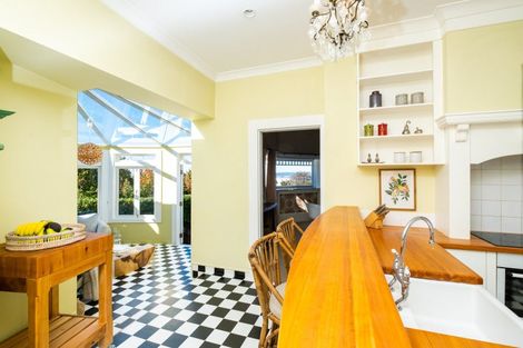 Photo of property in 7 Cobden Lane, Bluff Hill, Napier, 4110