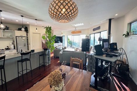 Photo of property in 22 Domain Crescent, Muriwai, Waimauku, 0881
