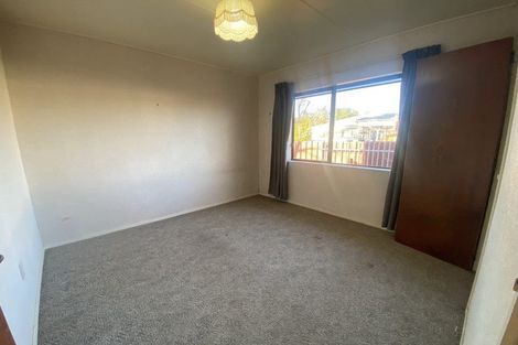 Photo of property in 19 Saint Clair Street, Takapau, 4203