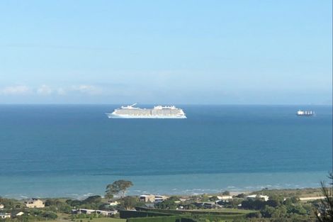 Photo of property in 42 Le Quesne Road, Bay View, Napier, 4104