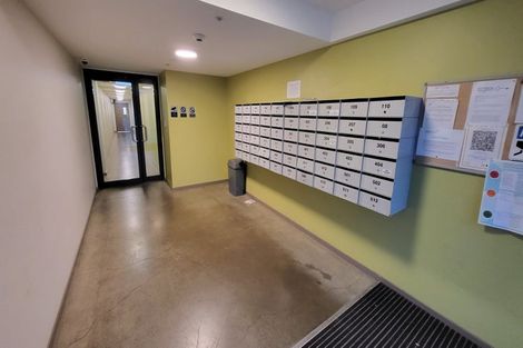 Photo of property in Dual Apartments, 506/142 Vivian Street, Te Aro, Wellington, 6011