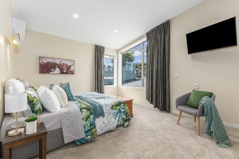 Photo of property in 27 Flotilla Place, Whitby, Porirua, 5024