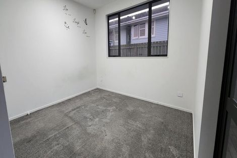 Photo of property in 2 Arnhem Place, Pukekohe, 2120