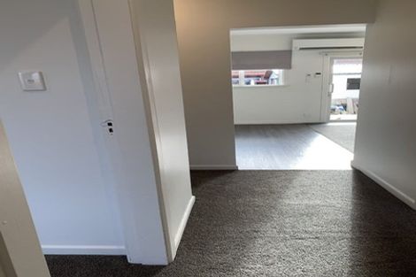 Photo of property in 26 Memorial Avenue, Ilam, Christchurch, 8053