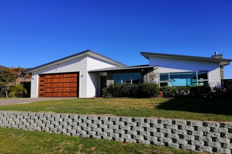 Photo of property in 17 Ernest Kemp Rise, Wharewaka, Taupo, 3330