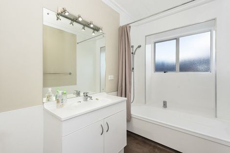 Photo of property in 27a Macdonald Road, Glenview, Hamilton, 3206