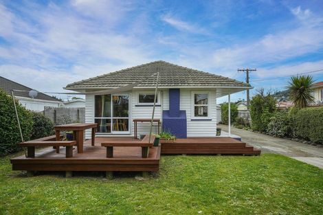 Photo of property in 104 Parkers Road, Tahunanui, Nelson, 7011