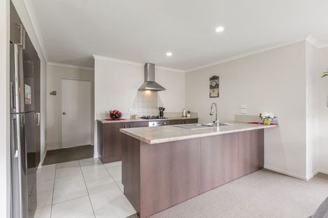 Photo of property in 21h Bonita Avenue, Stanmore Bay, Whangaparaoa, 0932