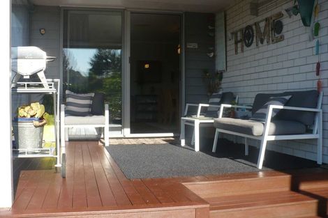 Photo of property in 8 Fendalton Place, Hatfields Beach, Orewa, 0931