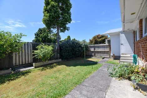 Photo of property in 16 Abel Tasman Avenue, Henderson, Auckland, 0610