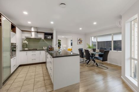 Photo of property in 11 Thyme Court, Flat Bush, Auckland, 2016
