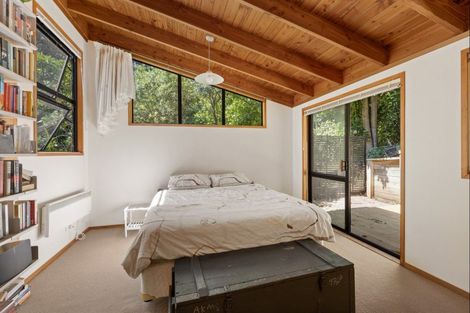 Photo of property in 79 Garden Road, Piha, New Lynn, 0772