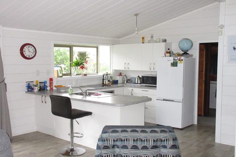Photo of property in 120 Tutere Street, Waikanae Beach, Waikanae, 5036