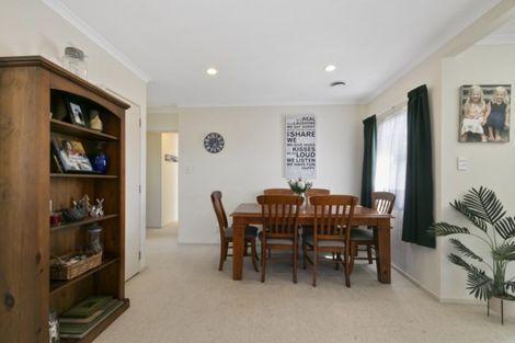 Photo of property in 5a Kilkenny Grove, Wainuiomata, Lower Hutt, 5014
