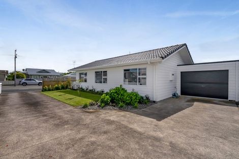 Photo of property in 1/353 Saint Aubyn, Moturoa, New Plymouth, 4310