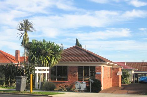 Photo of property in 2/375 Great South Road, Papatoetoe, Auckland, 2025