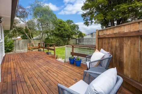 Photo of property in 3 Kashmir Avenue, Clouston Park, Upper Hutt, 5018