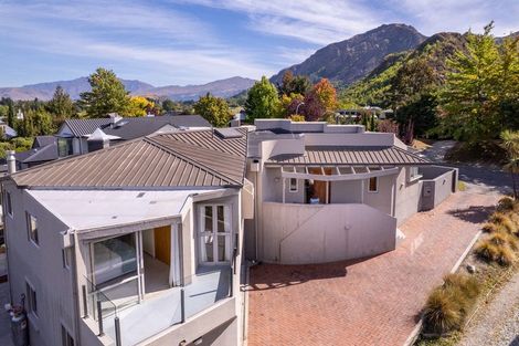 Photo of property in 12 Ritchie Street, Arrowtown, 9302