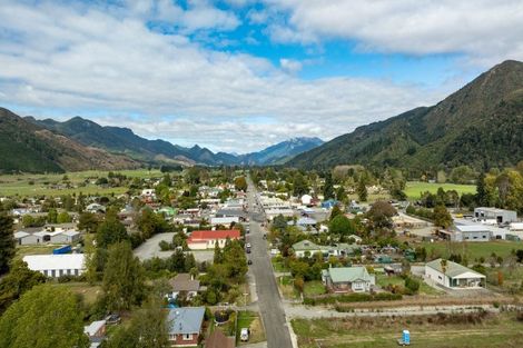 Photo of property in 136 Fairfax Street, Murchison, 7007