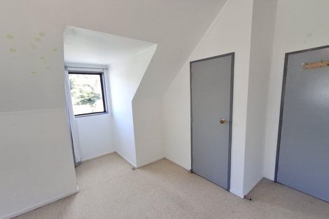 Photo of property in 3 Hazlewood Avenue, Karori, Wellington, 6012