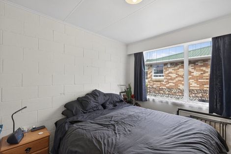 Photo of property in 8 Simons Street, Moturoa, New Plymouth, 4310