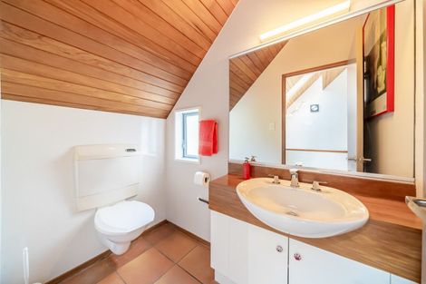 Photo of property in 1 Roys Road, Plimmerton, Porirua, 5026