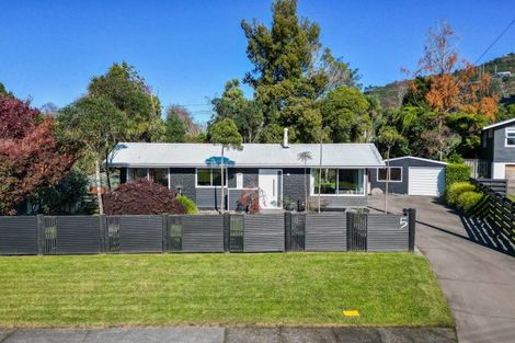 Photo of property in 5 Darroch Street, Fairy Springs, Rotorua, 3015