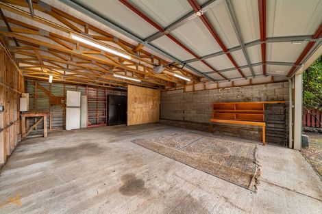 Photo of property in 99 Pinehaven Road, Pinehaven, Upper Hutt, 5019