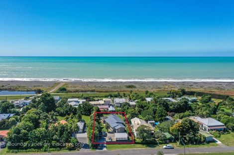 Photo of property in 9 Albert Street, Clive, 4102