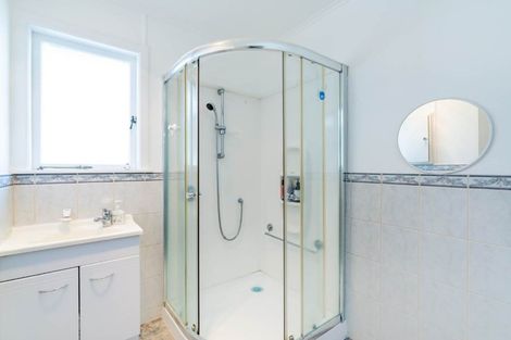 Photo of property in 178 Lincoln Road, Henderson, Auckland, 0610