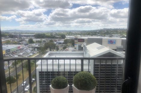 Photo of property in The Rennaissance, 12h/18 Ronwood Avenue, Manukau, Auckland, 2104