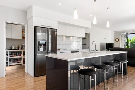 Photo of property in 1 Bargrove Close, Halswell, Christchurch, 8025