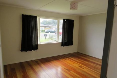 Photo of property in 34 Sackville Street, Fitzroy, New Plymouth, 4312